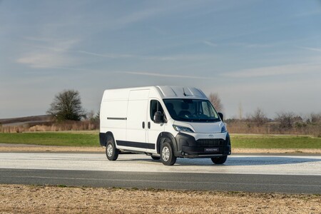Toyota spustila předprodej užitkového modelu Proace Max