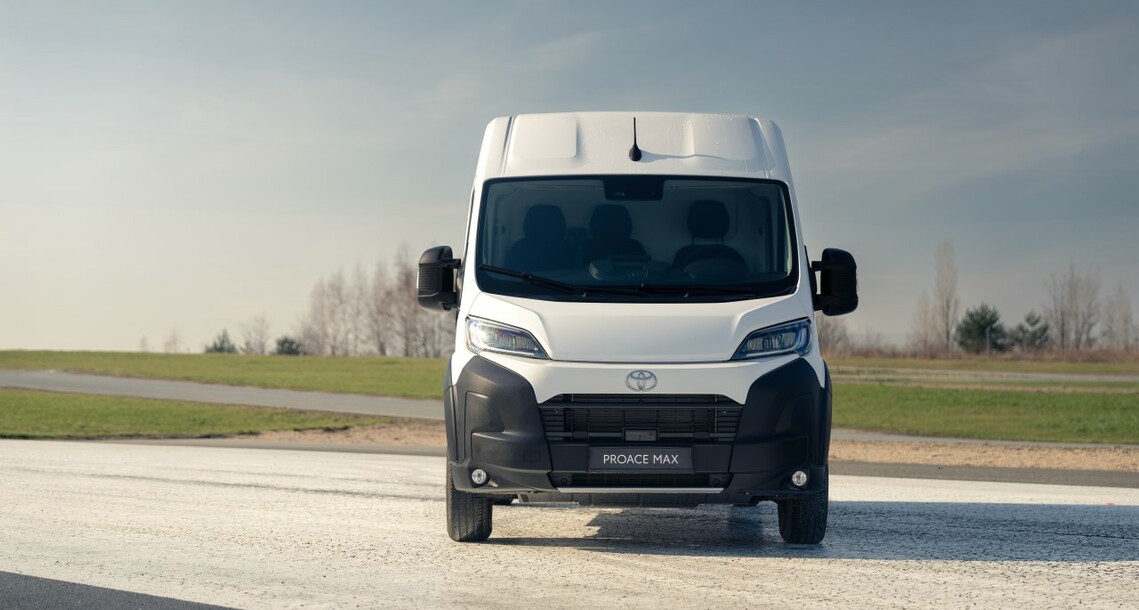 Toyota Professional rozszerza gamę wszechstronnych samochodów z zabudową brygadową
