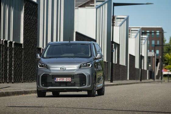 PROACE EV 2024
