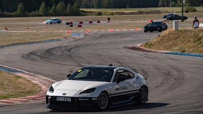 Czas na decydujące wyścigi! TOYOTA GR CUP i GR CUP DIGITAL wchodzą w finałową fazę