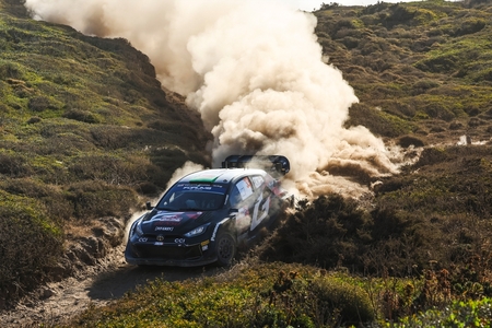 Rallye Sardinie: V dramatickému závěru skončila Toyota druhá