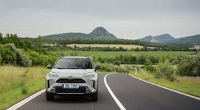 Yaris a Yaris Cross Praga - local foto