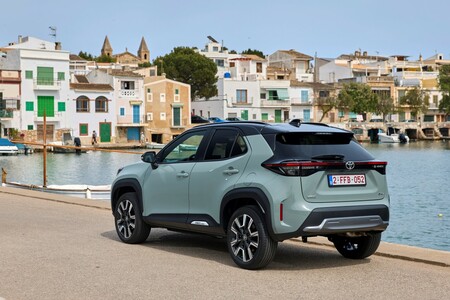 Polskie firmy wybierają samochody Toyoty. Dominująca pozycja marki i sześć modeli w Top10