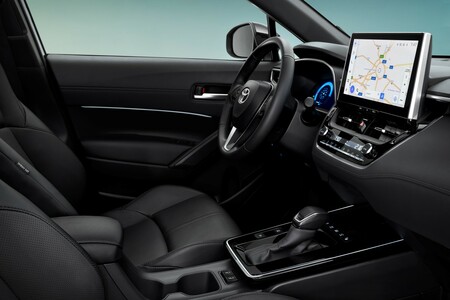 Nová Corolla Cross prináša kultivovaný štýl SUV a nový atraktívny stupeň výbavy GR SPORT 