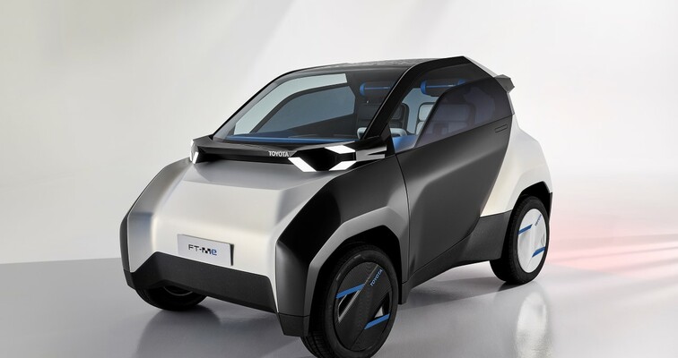 Különleges akkumulátoros elektromos mikromobilitási koncepció járművet leplezett le a Toyota