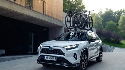 Toyota sprzedała ponad 2,5 miliona hybrydowych RAV4 na całym świecie