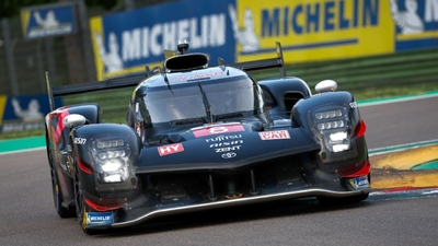 Ciężkie starcie i ważne punkty TOYOTA GAZOO Racing na Imoli