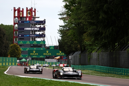 Ciężkie starcie i ważne punkty TOYOTA GAZOO Racing na Imoli