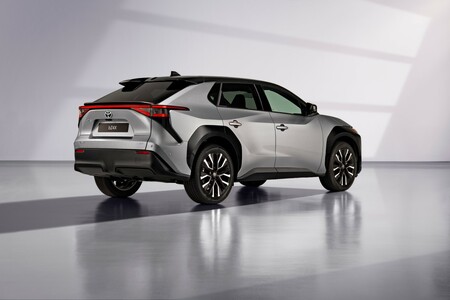 Szintet lépett a teljesen megújuló Toyota bZ4X