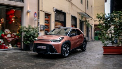 Sukces przedsprzedaży hybrydowej Toyoty Aygo X. Prawie 500 zamówionych aut