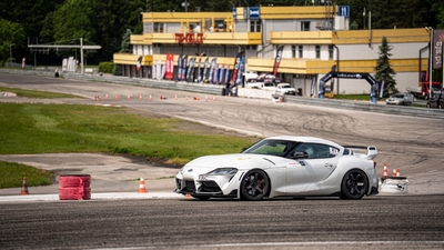 Awanse na Torze Kielce i Autodromie Słomczyn. Trwa walka o miejsce w Wielkim Finale TOYOTA GR CUP 2026
