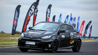TOYOTA GR CUP 2026 wkracza w decydującą fazę. Kolejni finaliści po rundzie na Moto Park Ułęż