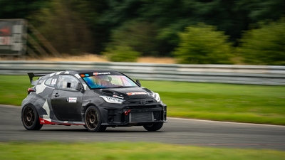TOYOTA GR CUP 2026: kolejni finaliści po rywalizacji na Torze Poznań. Czas na Tor Kielce i GR86 na Mugello