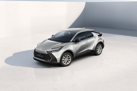 Toyota C-HR z hybrydą plug-in już od 176 900 zł. W gamie debiutuje nowa wersja wyposażenia