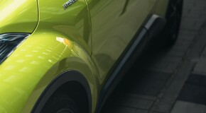 Toyota C-HR Neon Lime