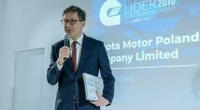 Toyota wyróżniona w konkursie Lider Elektromobilności 2018 na COP24