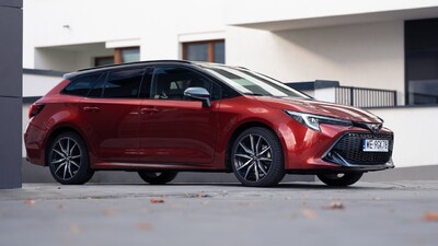 Toyota najczęściej wybieraną marką motoryzacyjną w Polsce. Corolla z ponad 21 tys. rejestracji 
