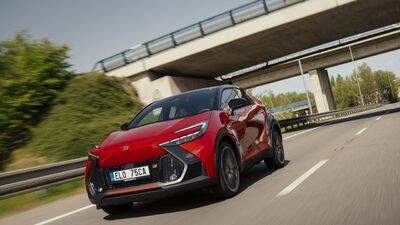  Červnový Toyota Víkend láká na nižší ceny hybridů a plug-in hybridů i novou Corollu Cross