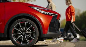Toyota C-HR - local foto