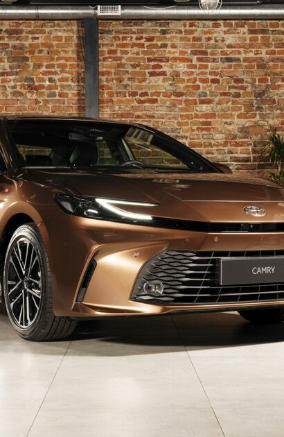 Nová Toyota Camry startuje v akční nabídce pod milionem korun
