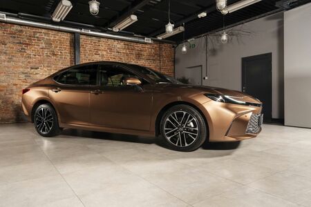 Nová Toyota Camry startuje v akční nabídce pod milionem korun
