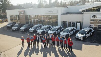 Historicky první elektromobily pro horskou službu jsou od Toyoty