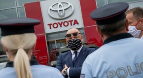 Policie ČR převzala prvních 12 terénních vozů Toyota Land Cruiser