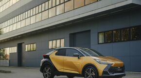 C-HR - local foto