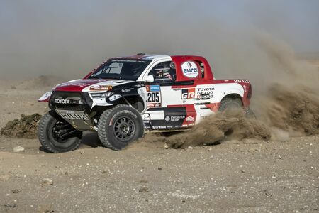 Trzy załogi TOYOTA GAZOO Racing w ulepszonych Toyotach GR DKR Hilux T1+ na Rajd Dakar 2023