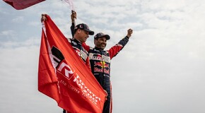  Második egymást követő évben és öt éven belül harmadszor diadalmaskodott a Toyota a Dakaron