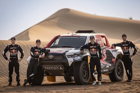 Dwie nowe załogi TOYOTA GAZOO Racing na Rajd Dakar 2024