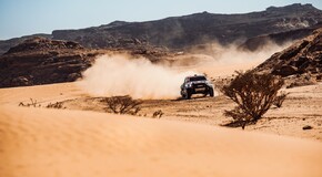 Ďalší víťazný Dakar TOYOTY GAZOO Racing: Al-Attiyah a Baumel prví v cieli