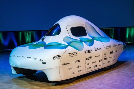 Toyota wspiera próbę bicia Rekordu Guinnessa pojazdem zasilanym wodorem