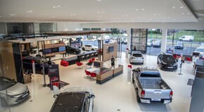 Evropská Toyota představila novou koncepci autosalonů