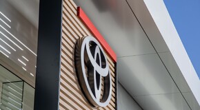 Evropská Toyota představila novou koncepci autosalonů
