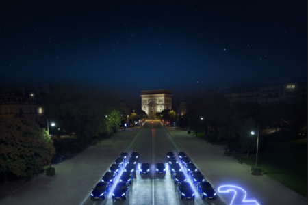 Darmowe przejazdy wodorową Toyotą Mirai w Paryżu