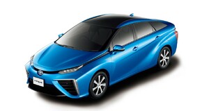 Toyota plánuje zdesetinásobit prodej vodíkových aut. Posiluje sériovou výrobu palivových článků