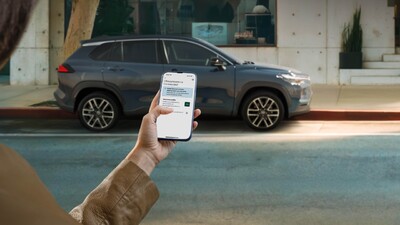 Toyota uruchamia pilotażowy program Full Hybrid Insurance. Efektywna jazda hybrydą może obniżyć koszt ubezpieczenia nawet o 15%