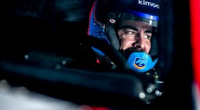 Fernando Alonso testował w Szczecinie Hiluxa zespołu TOYOTA GAZOO Racing