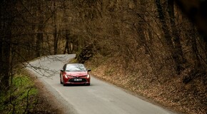 Corolla Prestige offer - local foto