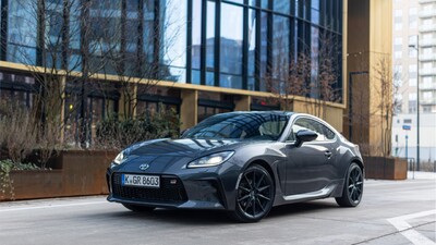 Spektakularny sukces nowej sportowej Toyoty GR86 na polskim rynku
