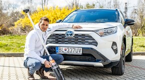 Kanoistovi Matejovi Beňušovi uľahčí prípravu na Olympiádu nová Toyota RAV4 Hybrid
