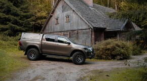 Hilux Arctic Trucks 2021