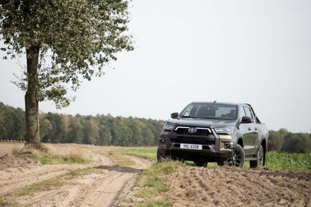 Nowa Toyota Hilux – mocniejszy silnik 2.8 i nowa stylistyka