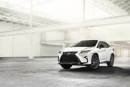 Használt hibrid = Toyota vagy Lexus?