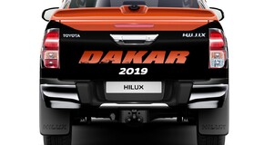 Toyota Hilux w nowej limitowanej wersji Dakar 2019 fot.BxB Studio