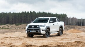 Hilux historia