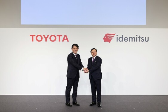 Toyota i Idemitsu rozpoczynają współpracę w zakresie masowej produkcji baterii ze stałym elektrolitem