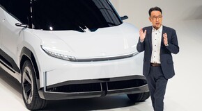 Nové elektrické vozidlá Toyota s batériami a palivovými článkami upevňujú rozmanitý prístup spoločnosti k uhlíkovej neutralite
