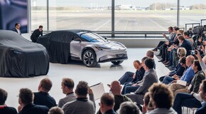 Nové elektrické vozidlá Toyota s batériami a palivovými článkami upevňujú rozmanitý prístup spoločnosti k uhlíkovej neutralite